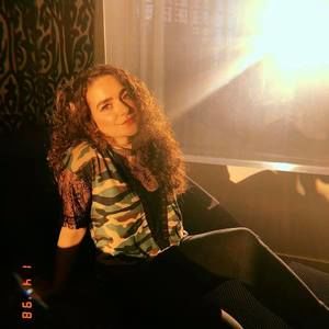 Meet your Posher, Isabella